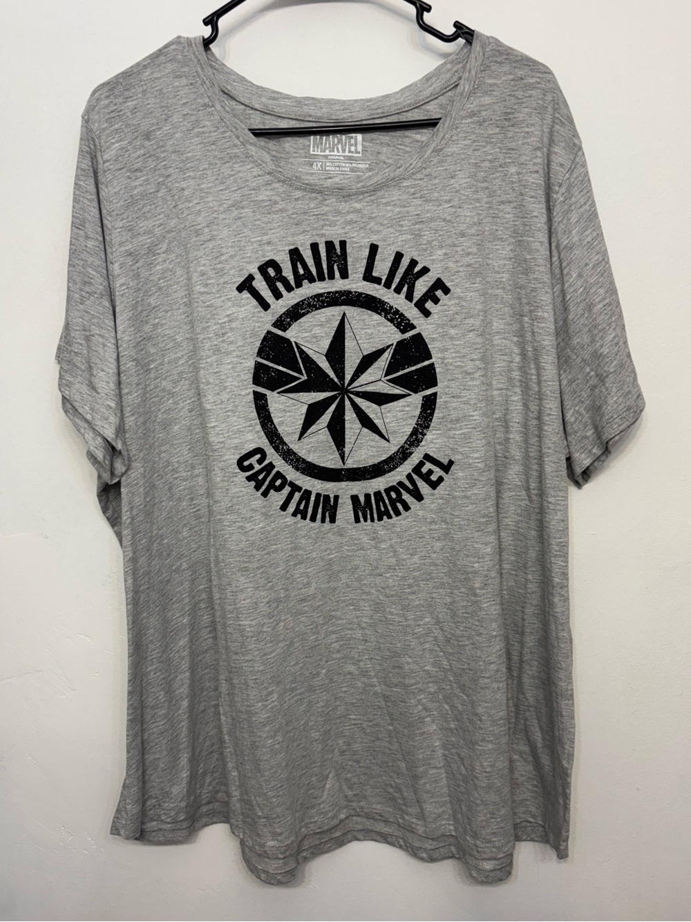 Marvel Gray & Black “Train Like Captain Marvel” Graphic Tee Womens Size 4X NWOT